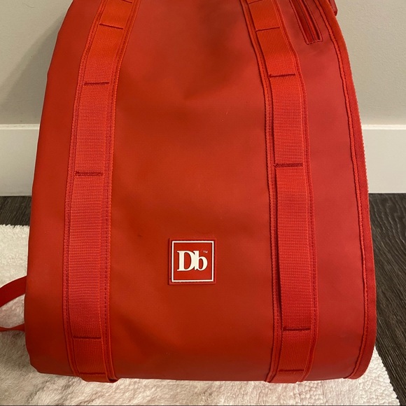 douchebags Bags Douchebags The Base 5l Backpack Poshmark